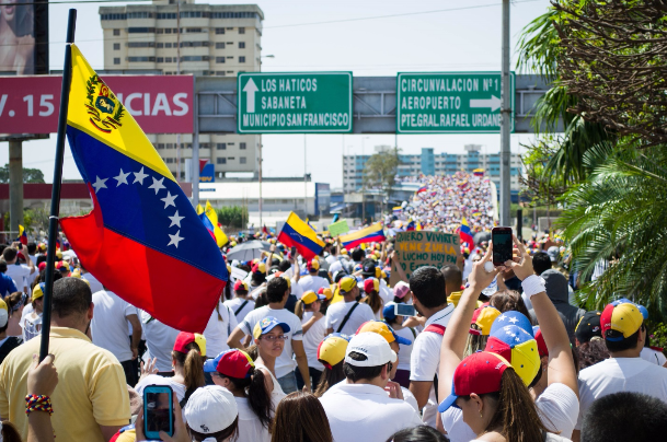 President+of+Venezuela+Chased+Through+the+Streets