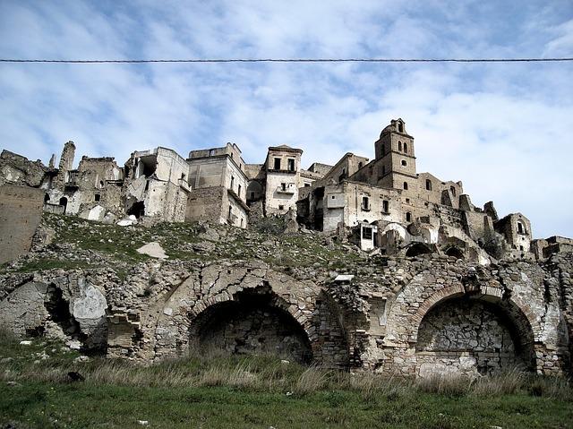 Ancient+Cities+Left+in+Ruins